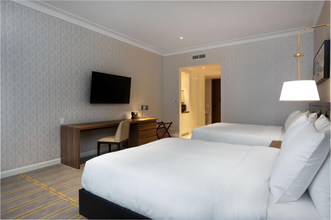 Sutton Place Hotel Toronto Exterior photo