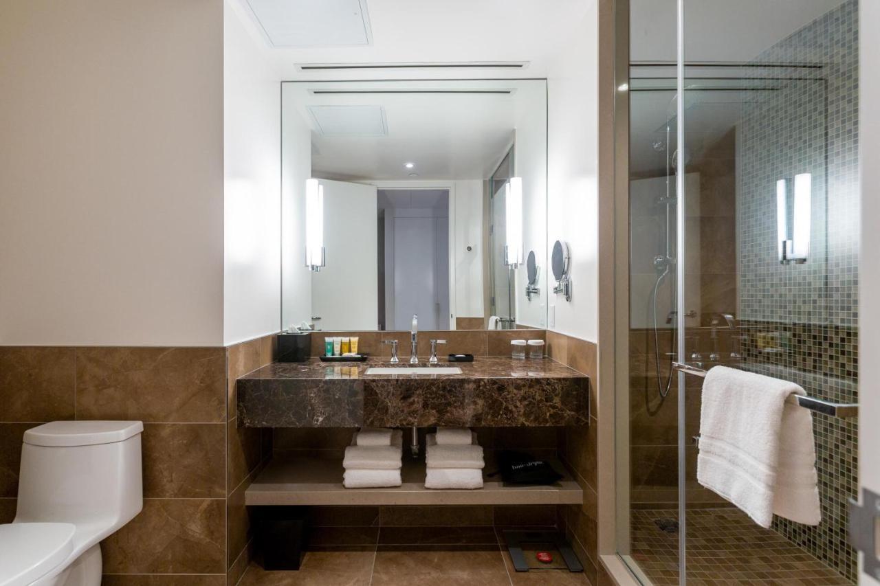 Sutton Place Hotel Toronto Exterior photo