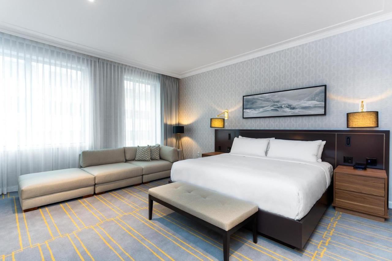 Sutton Place Hotel Toronto Exterior photo