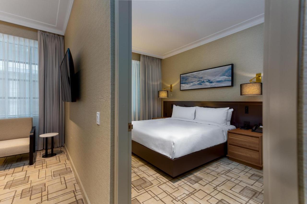 Sutton Place Hotel Toronto Exterior photo