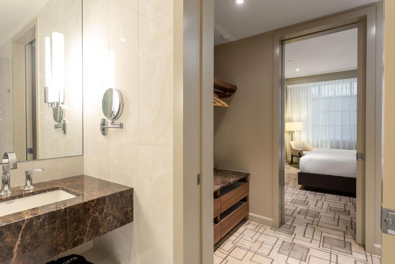 Sutton Place Hotel Toronto Exterior photo