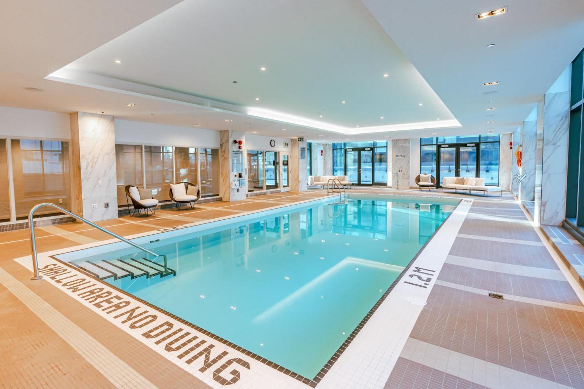 Sutton Place Hotel Toronto Exterior photo