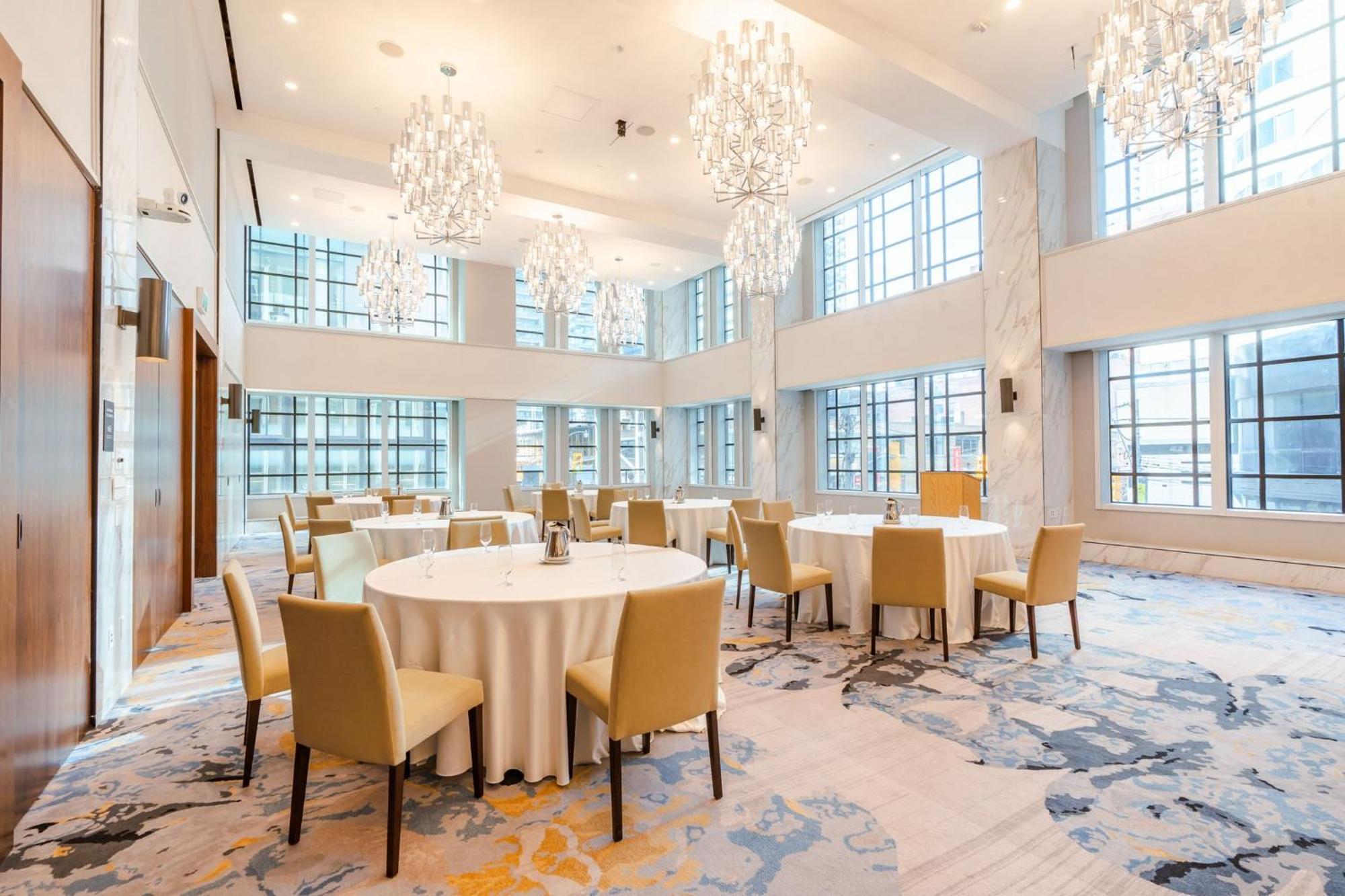 Sutton Place Hotel Toronto Exterior photo